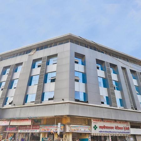 Oyo 19637 Hotel Mansi Sherotene Vapi Luaran gambar