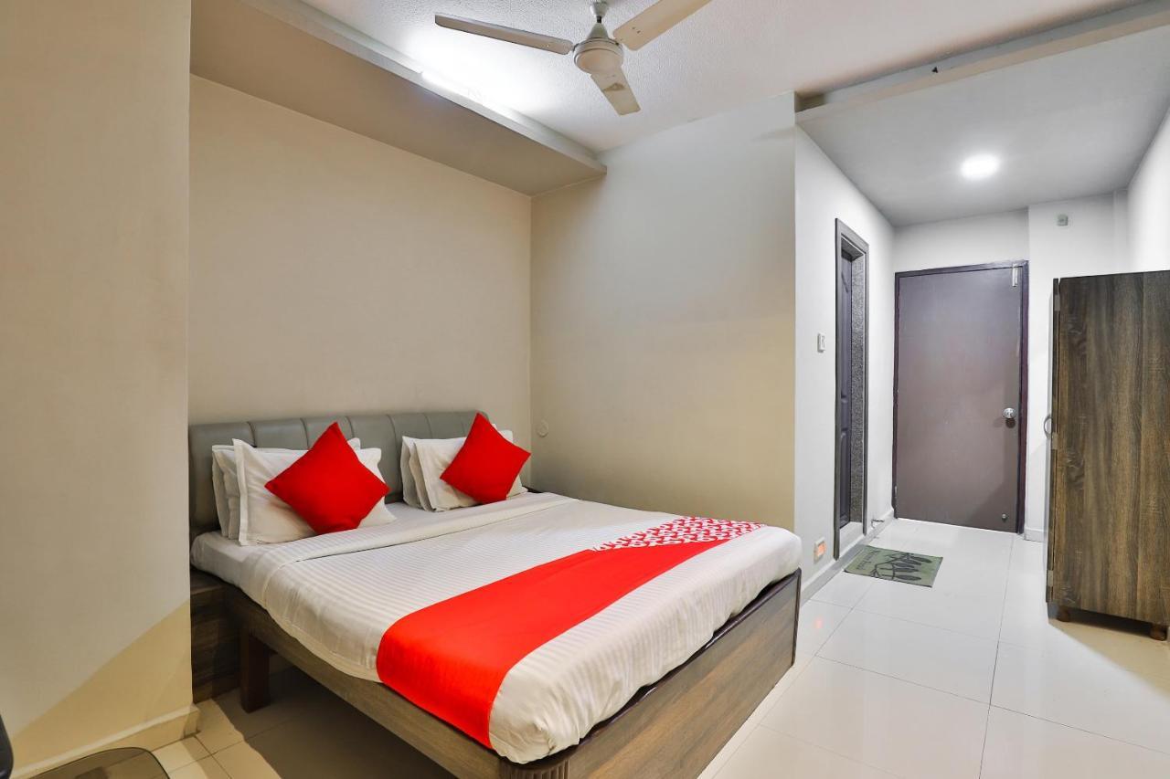 Oyo 19637 Hotel Mansi Sherotene Vapi Luaran gambar