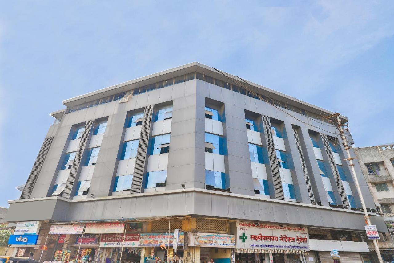 Oyo 19637 Hotel Mansi Sherotene Vapi Luaran gambar