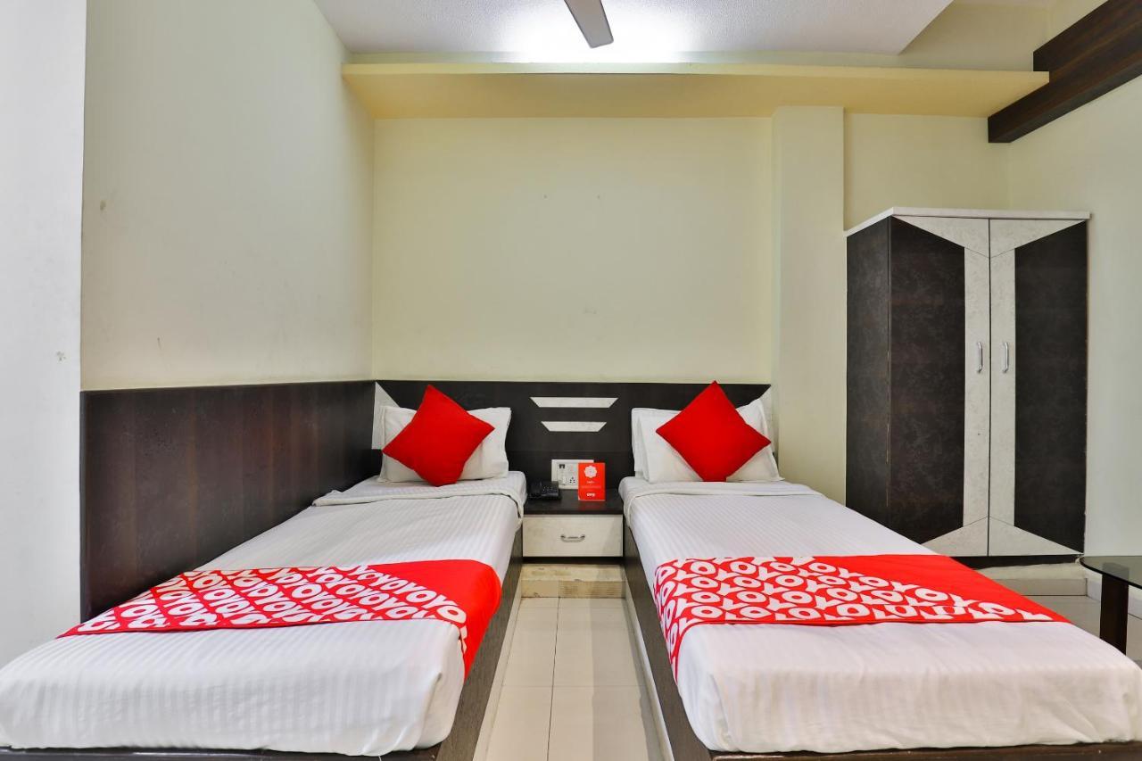 Oyo 19637 Hotel Mansi Sherotene Vapi Luaran gambar